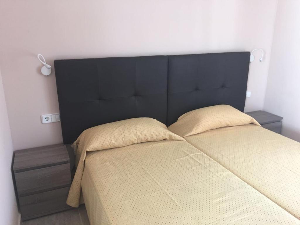 Ofert, Next To The Area, Apt Ocean-2ª Linea Levante-3-4 Pers -con Piscina, Aire Acond Extra Y Garaje 10eur Dia