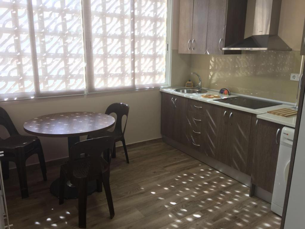 Ofert, Next To The Area, Apt Ocean-2ª Linea Levante-3-4 Pers -con Piscina, Aire Acond Extra Y Garaje 10eur Dia Benidorm
